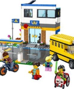 LEGO® City Community 60329 Schule mit Schulbus2