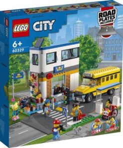 LEGO® City Community 60329 Schule mit Schulbus